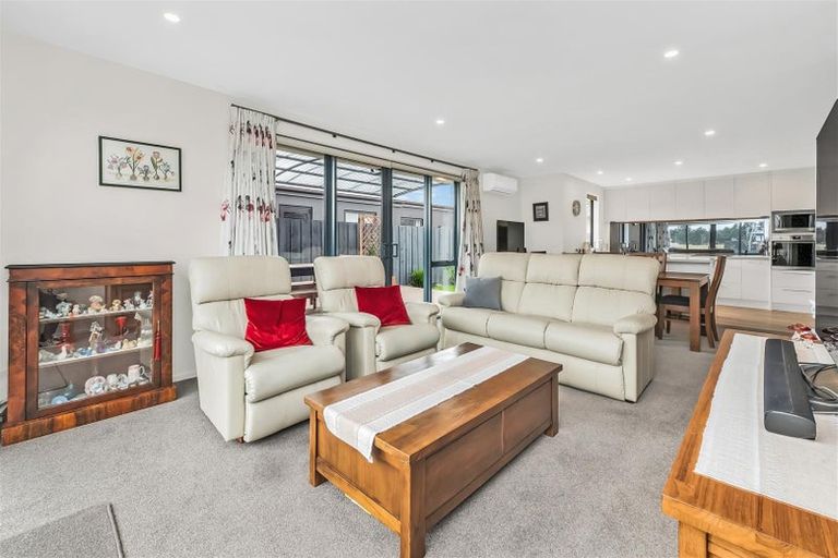 Photo of property in 44 Blakes Road, Belfast, Christchurch, 8051