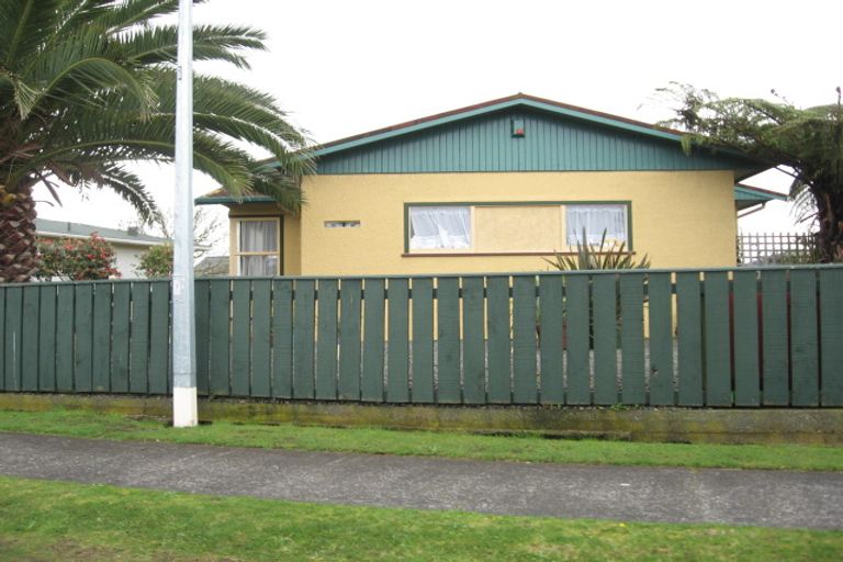 Photo of property in 8 Lindsey Crescent, Springvale, Whanganui, 4501