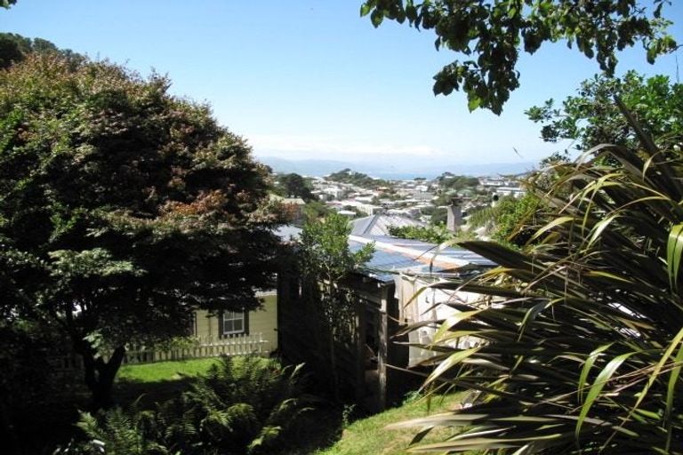 Photo of property in 59 Reuben Avenue, Brooklyn, Wellington, 6021