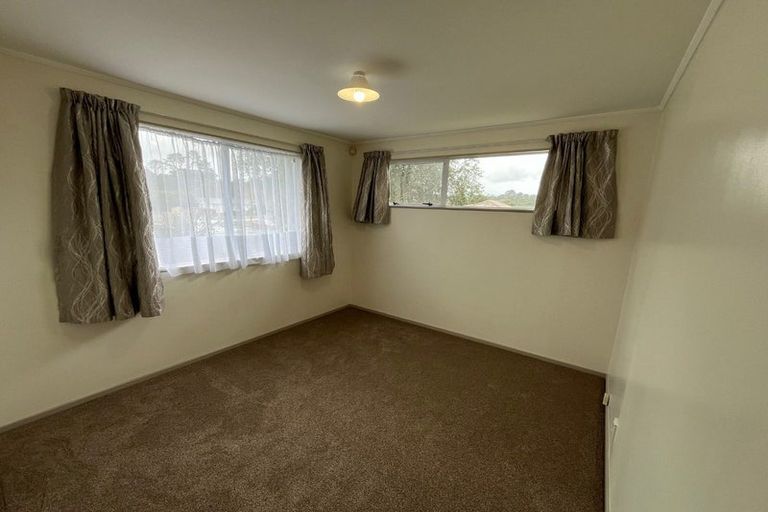 Photo of property in 1/220 Waitemata Drive, Ranui, Auckland, 0612
