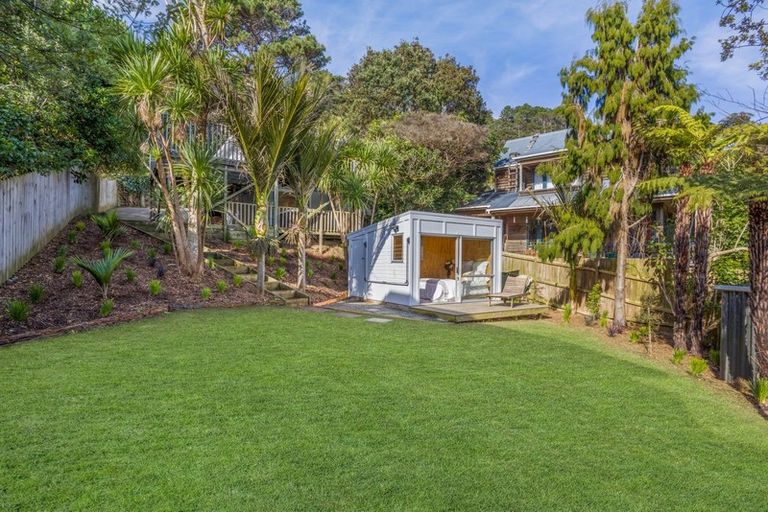 Photo of property in 78 Domain Crescent, Muriwai, 0881