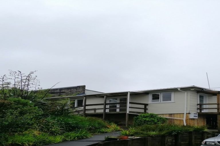 Photo of property in 2 Otanerua Road, Hatfields Beach, Orewa, 0931