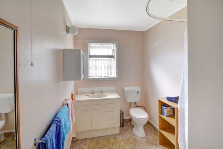 Photo of property in 10 Edinburgh Street, Green Island, Dunedin, 9018