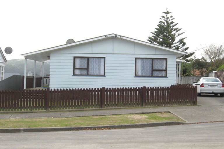 Photo of property in 8 Buller Grove, Naenae, Lower Hutt, 5011