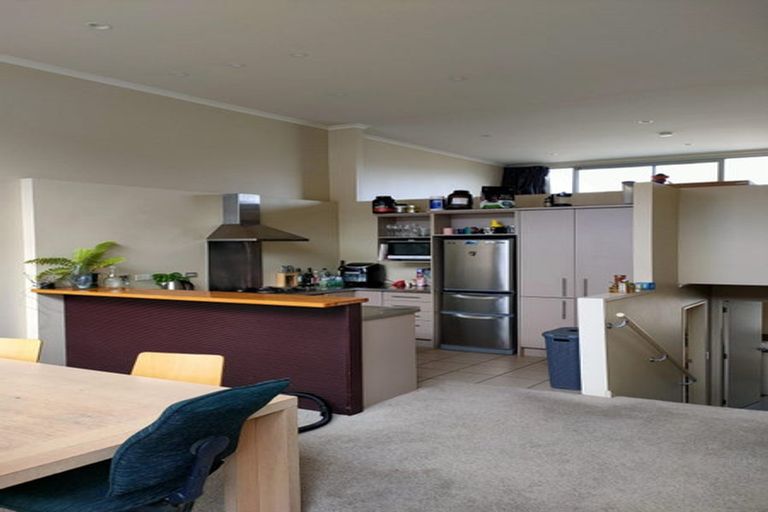 Photo of property in 14/15 Roxburgh Street, Mount Victoria, Wellington, 6011
