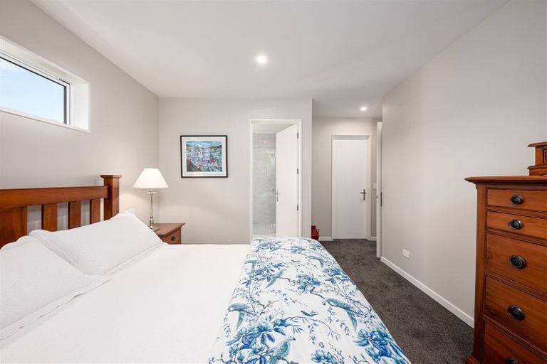 Photo of property in 114 Paparoa Street, Papanui, Christchurch, 8053