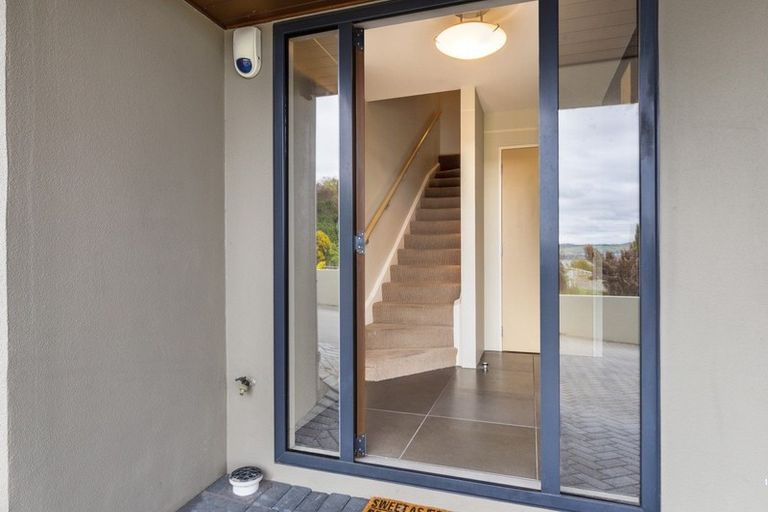 Photo of property in 15 Napier Road, Hilltop, Taupo, 3330