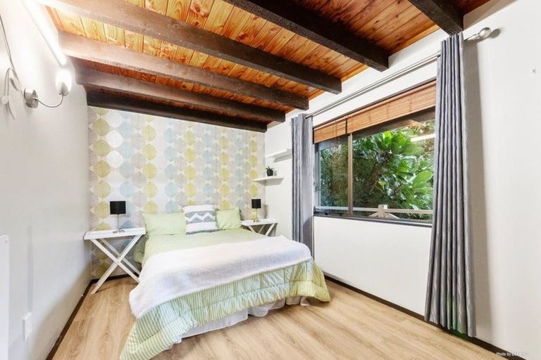 Photo of property in 27 Claverdon Drive, Massey, Auckland, 0614