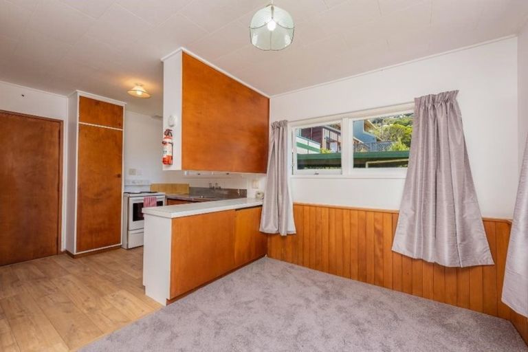 Photo of property in 3 Woodford Way, Crofton Downs, Wellington, 6035