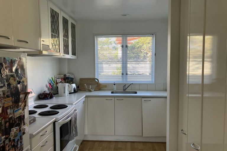 Photo of property in 2/49 Champion Street, Edgeware, Christchurch, 8013