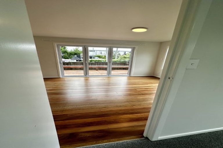 Photo of property in 2/8 Campbell Road, Takapuna, Auckland, 0622