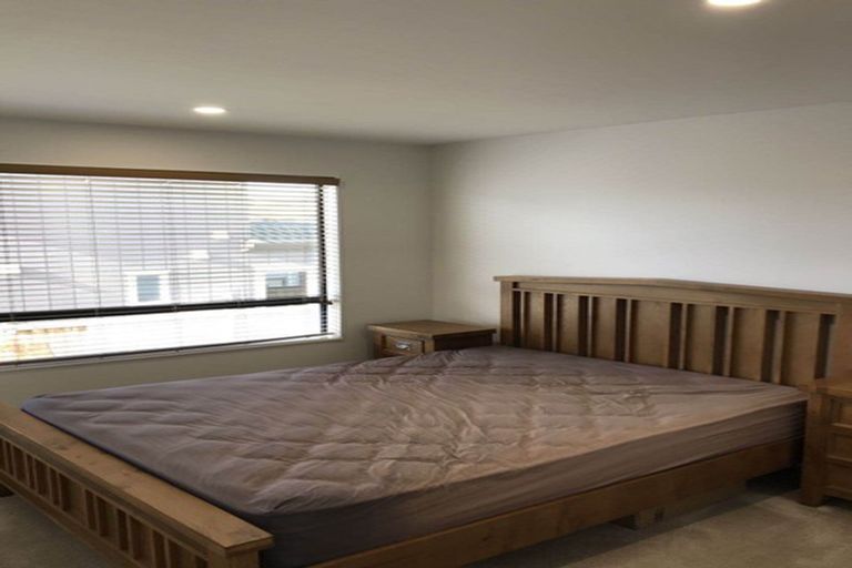 Photo of property in 18 Toia Lane, Silverdale, 0932