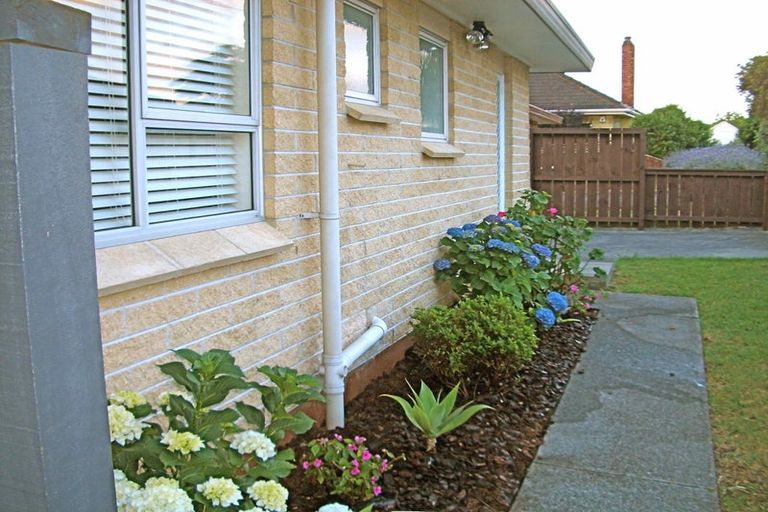 Photo of property in 3/21 Russell Road, Manurewa, Auckland, 2102