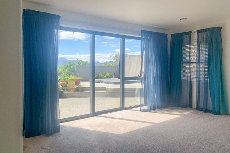 Photo of property in 18 Dorset Street, Picton, 7220