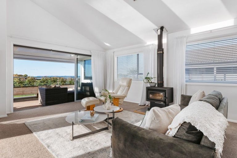 Photo of property in 822a Papamoa Beach Road, Papamoa Beach, Papamoa, 3118