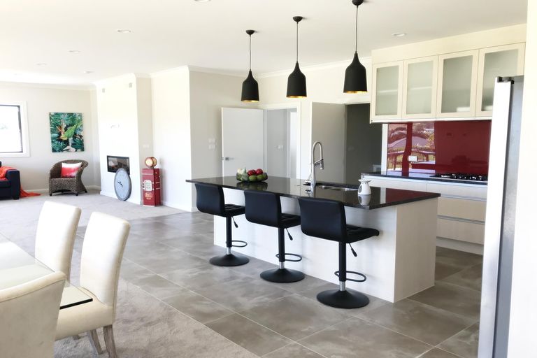 Photo of property in 30 Mcintosh Drive, Pokeno, 2471