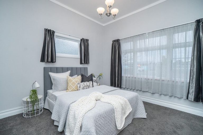 Photo of property in 136 Heretaunga Street, Palmerston North, 4414