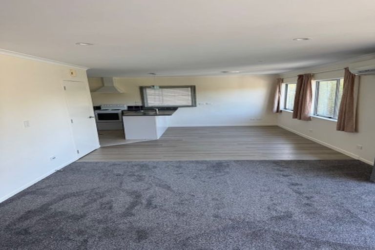 Photo of property in 33a Mexted Crescent, Ranui, Porirua, 5024
