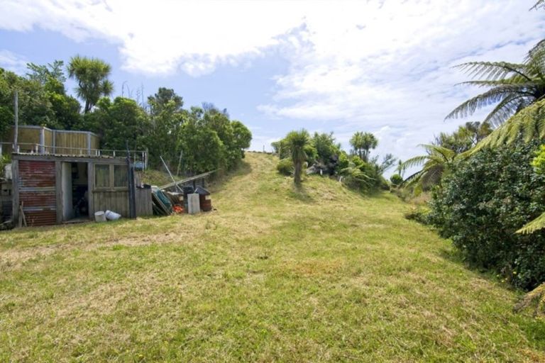 Photo of property in 20 Clifftop Lane, Cape Foulwind, 7892