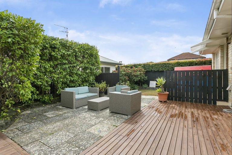 Photo of property in 14 Church Road, Mangere Bridge, Auckland, 2022