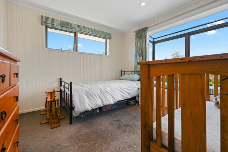 Photo of property in 14 Mcdowall Place, Queenwood, Hamilton, 3210