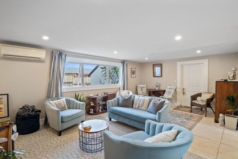 Photo of property in 2/531 Beach Road, Murrays Bay, Auckland, 0630