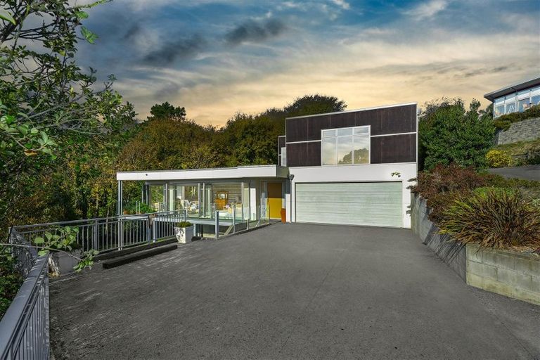 Photo of property in 30 Overdale Drive, Cashmere, Christchurch, 8022