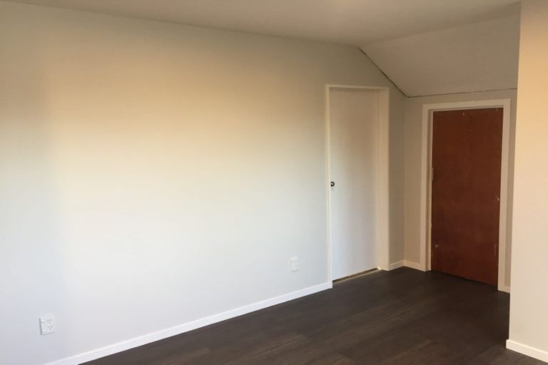 Photo of property in 133 Yaldhurst Road, Sockburn, Christchurch, 8042