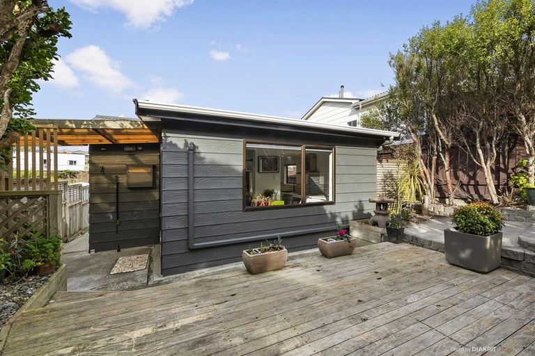 Photo of property in 11a Monowai Road, Johnsonville, Wellington, 6037