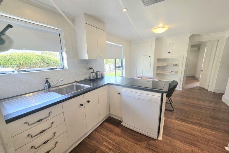 Photo of property in 10a Wharfe Street, South Hill, Oamaru, 9400
