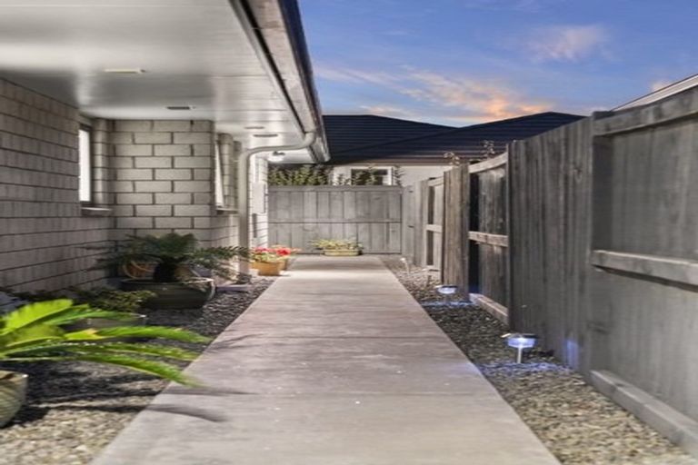 Photo of property in 20a Tuaia Street, Pyes Pa, Tauranga, 3112