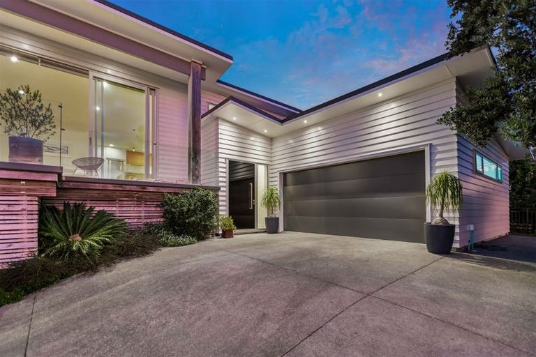 Photo of property in 9 Siesta Terrace, Gulf Harbour, Whangaparaoa, 0930