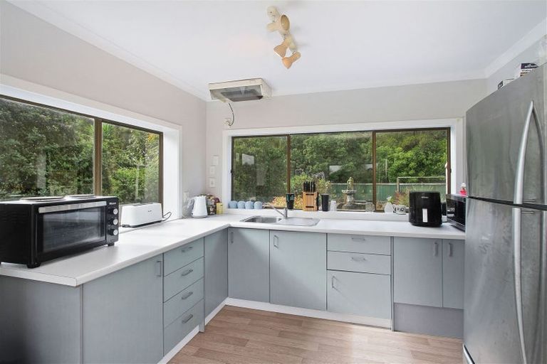 Photo of property in 430 Bald Hill Road, Waiuku, 2681