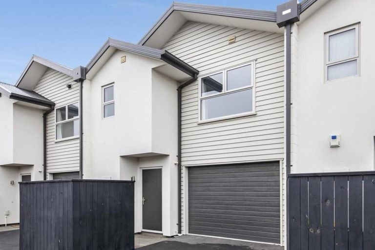 Photo of property in 4/39 Gallaghan Close, Wigram, Christchurch, 8042