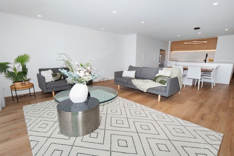 Photo of property in 204/136 Marine Parade, Mount Maunganui, 3116