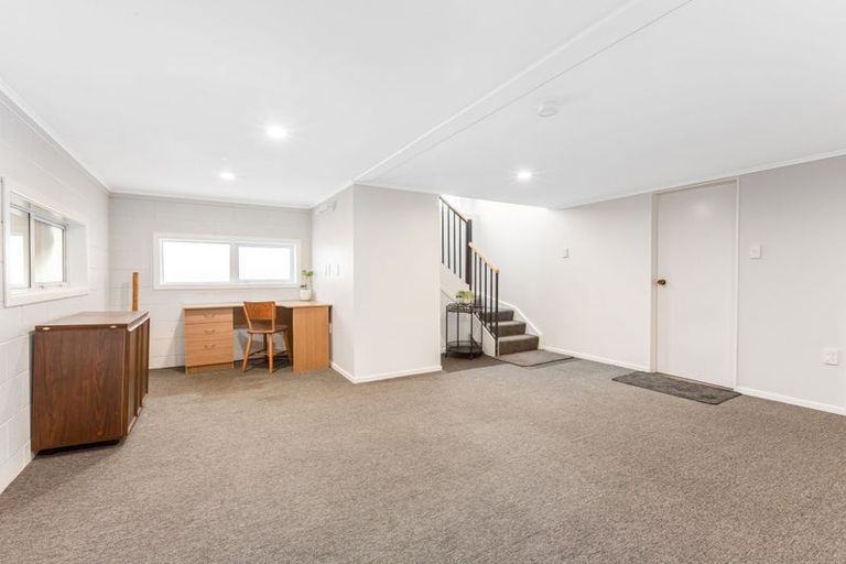 Photo of property in 9 Annan Grove, Papakowhai, Porirua, 5024
