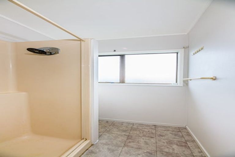 Photo of property in 274 Great North Road, Henderson, Auckland, 0612