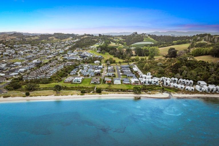 Photo of property in 21 Hampton Mews, Snells Beach, 0920