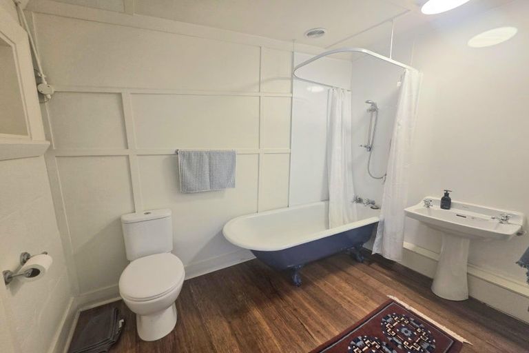 Photo of property in 10a Wharfe Street, South Hill, Oamaru, 9400