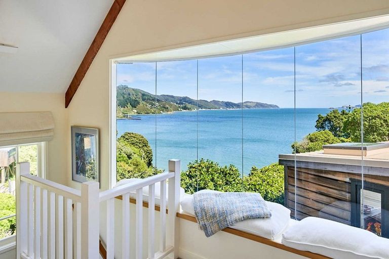 Photo of property in 8 Westhill Road, Point Howard, Lower Hutt, 5013