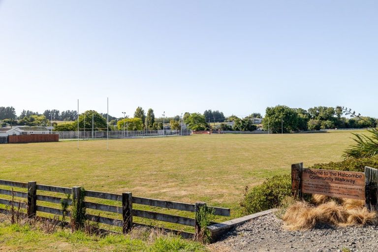 Photo of property in 11 Mount Biggs Road, Halcombe, 4779