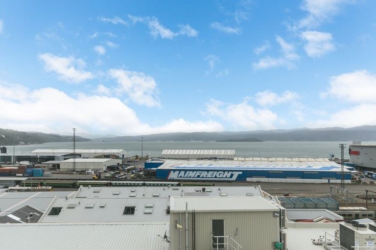 Photo of property in Hobson Court Flats, 66/70 Hobson Street, Thorndon, Wellington, 6011