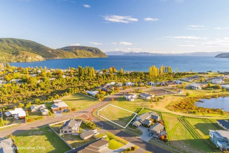 Photo of property in 140 Lisland Drive, Kinloch, Taupo, 3377