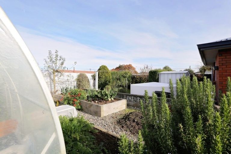 Photo of property in 46 Kilmarnock Street, Wallacetown, 9816