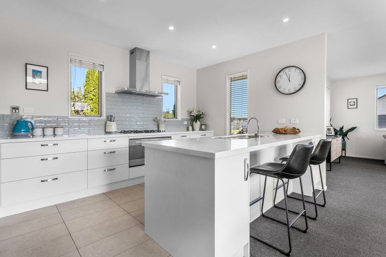 Photo of property in 15 Melville Crescent, Rolleston, 7614