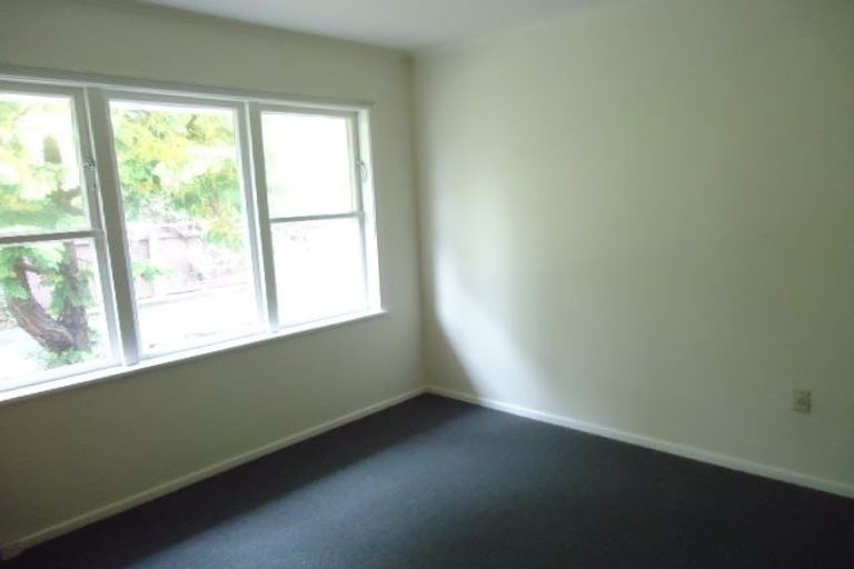 Photo of property in 1/4 Gower Street, Silverstream, Upper Hutt, 5019
