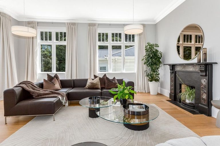 Photo of property in 22 Plunket Street, Kelburn, Wellington, 6012