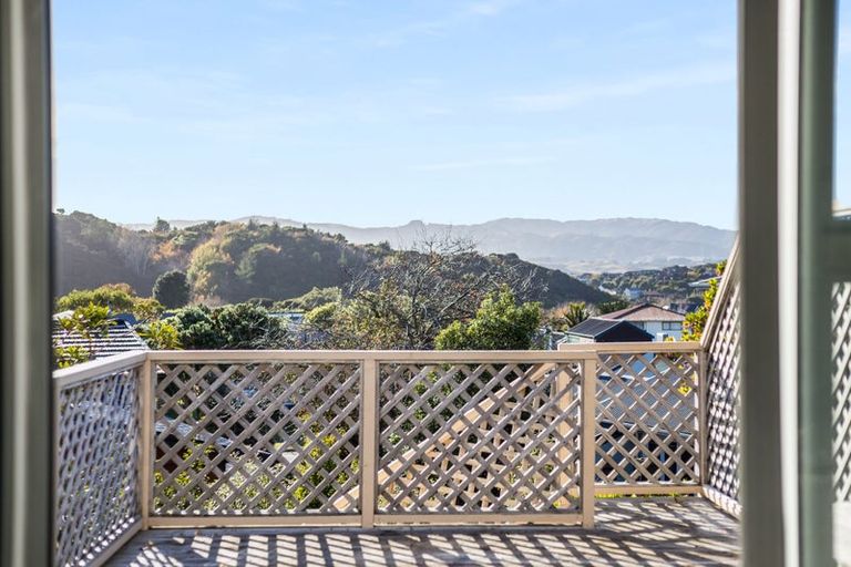 Photo of property in 15 Bowline Place, Whitby, Porirua, 5024