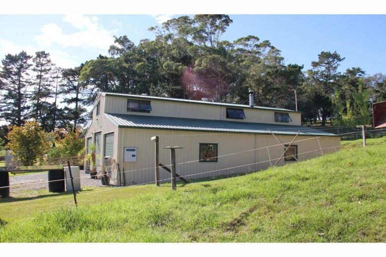 Photo of property in 799 State Highway 1, Puwera, Whangarei, 0178