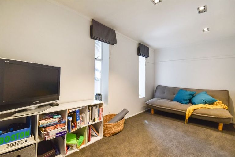 Photo of property in 1/70 Juniper Road, Sunnynook, Auckland, 0620